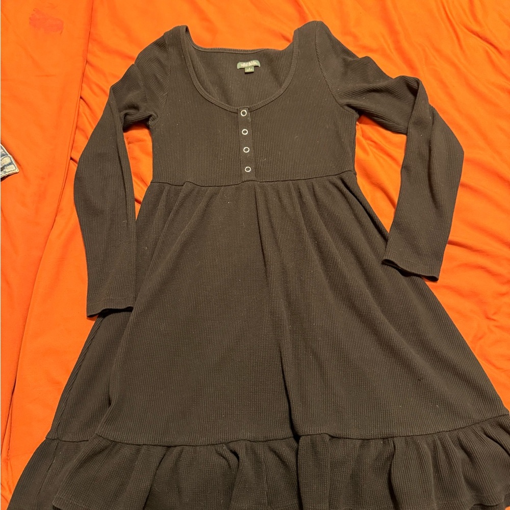 Wild Fable Long Sleeve Black and Green  Dresses